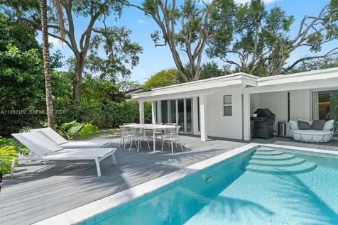 7531 SW 52nd Court Miami FL 33143