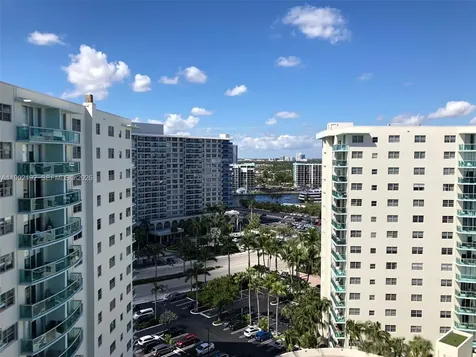 3901 S Ocean Drive Hollywood FL 33019