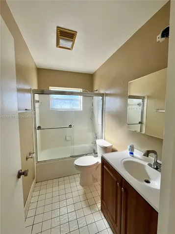 2031 NW 32nd Street Oakland Park FL 33309