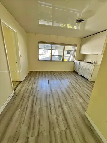 2031 NW 32nd Street Oakland Park FL 33309