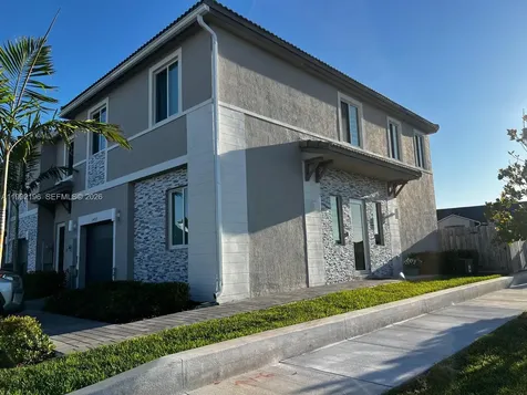 1487 SE 7th Terrace Homestead FL 33034