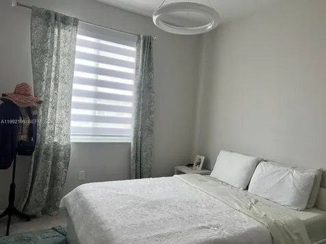 1487 SE 7th Terrace Homestead FL 33034