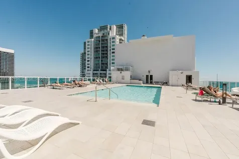 133 NE 2nd Avenue Miami FL 33132