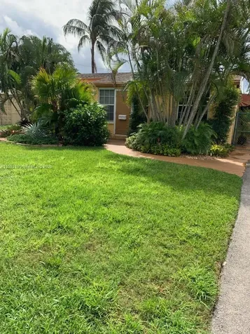 1916 Coolidge Street Hollywood FL 33020