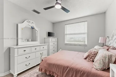 4420 SW 82nd Way Davie FL 33328