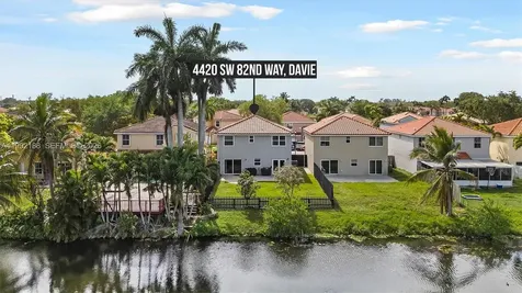 4420 SW 82nd Way Davie FL 33328