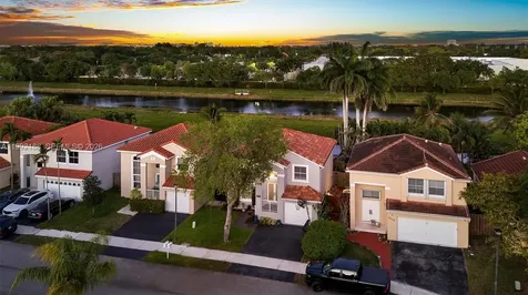4420 SW 82nd Way Davie FL 33328