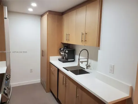 10275 Collins Avenue Bal Harbour FL 33154