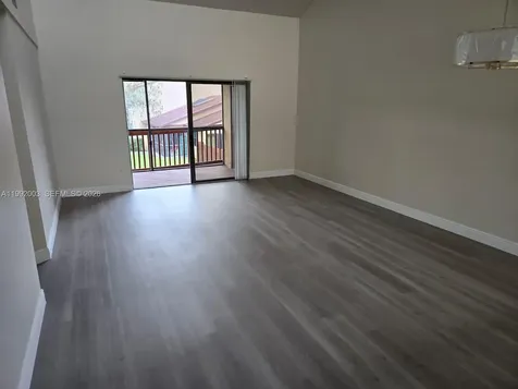 302 Lakeview Drive Royal Palm Beach FL 33411