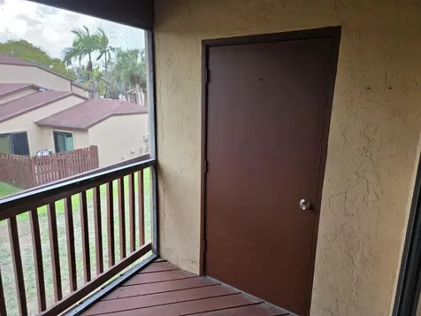 302 Lakeview Drive Royal Palm Beach FL 33411