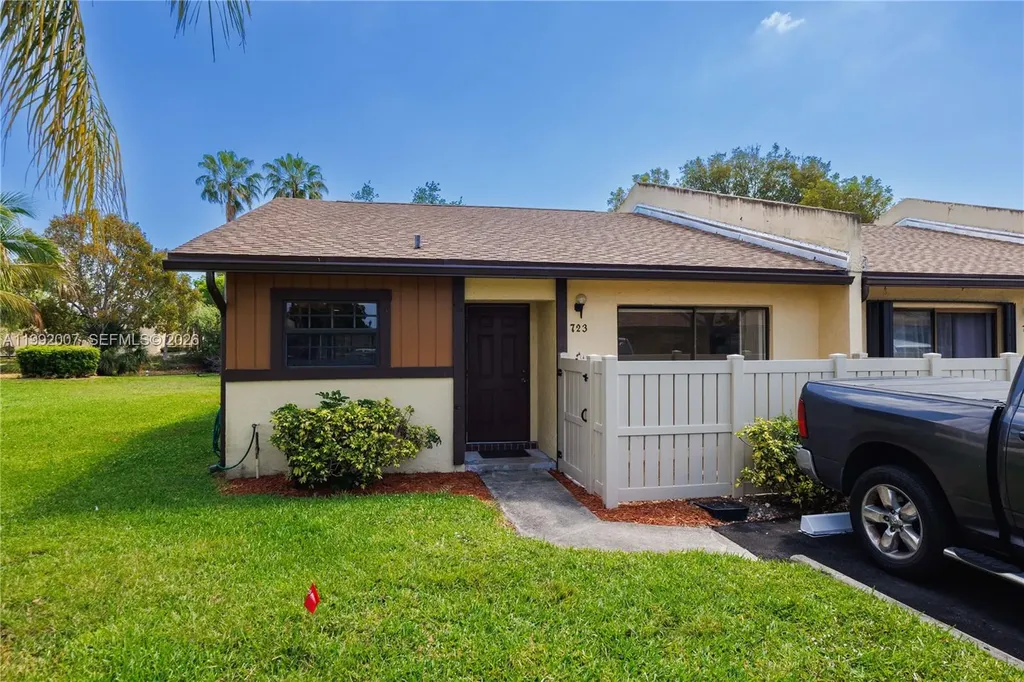723 Banks Road Margate FL 33063