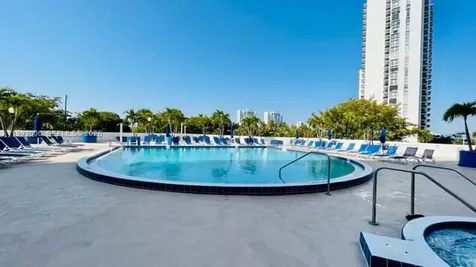 3731 N Country Club Drive Aventura FL 33180