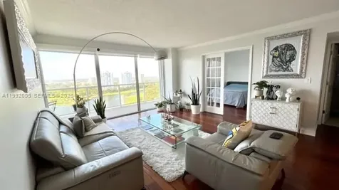 3731 N Country Club Drive Aventura FL 33180