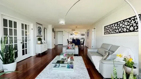 3731 N Country Club Drive Aventura FL 33180