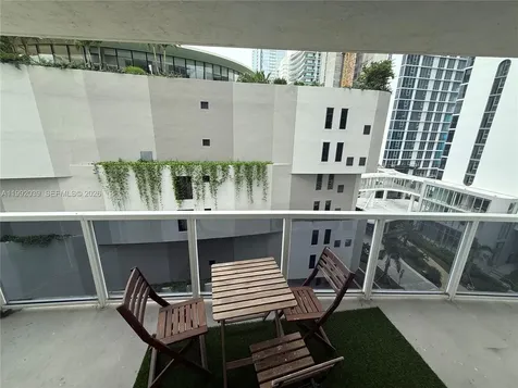 601 NE 23rd Street Miami FL 33137