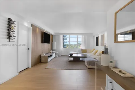 5161 Collins Avenue Miami Beach FL 33140