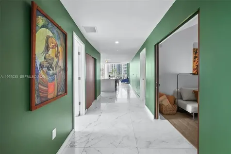 851 NE 1st Avenue Miami FL 33132