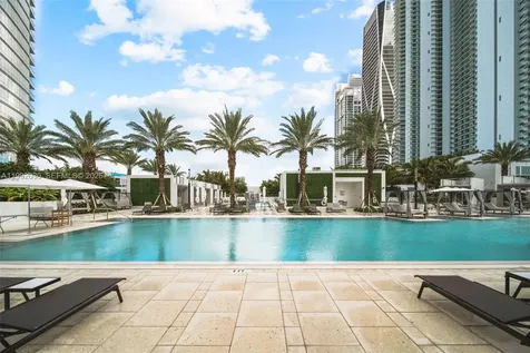 851 NE 1st Avenue Miami FL 33132