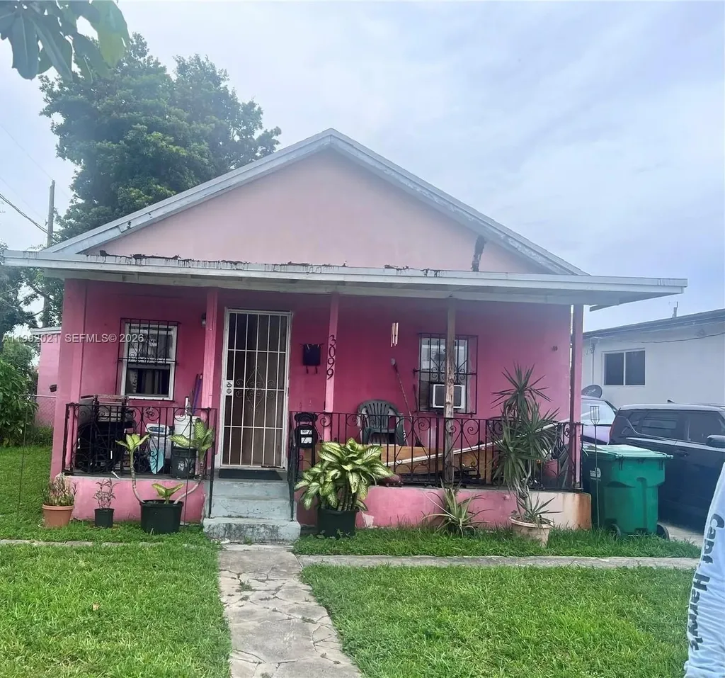 3099 NW 51st Street Miami FL 33142