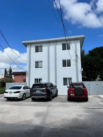 2121 SW 4th Street Miami FL 33135