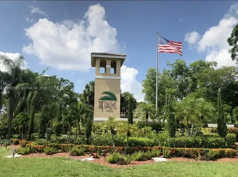 251 W Palm Circle W Pembroke Pines FL 33025