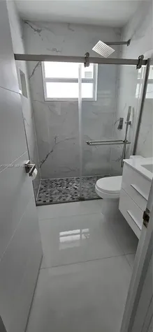 1284 W 38th Place Hialeah FL 33012