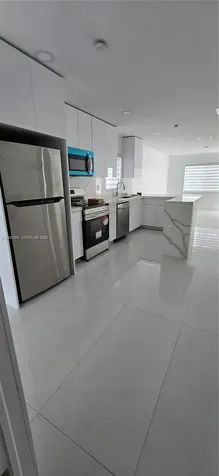 1284 W 38th Place Hialeah FL 33012