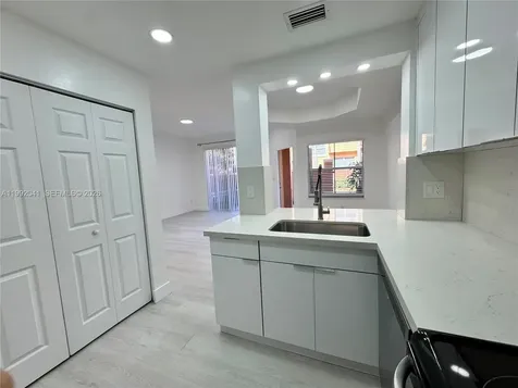 4911 Spinnaker Drive Dania Beach FL 33312
