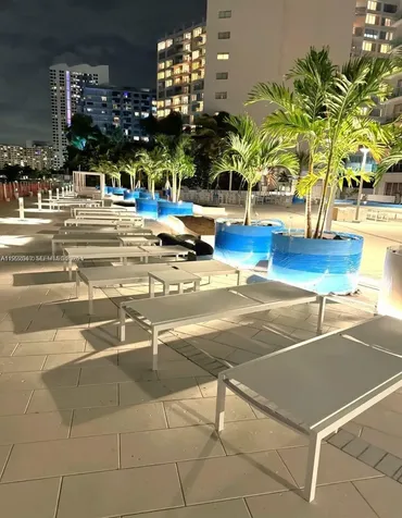 1000 West Avenue Miami Beach FL 33139