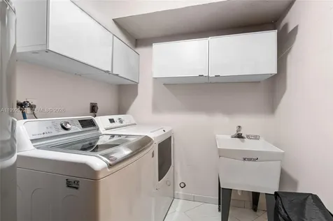 16214 NW 82nd Place Miami Lakes FL 33016