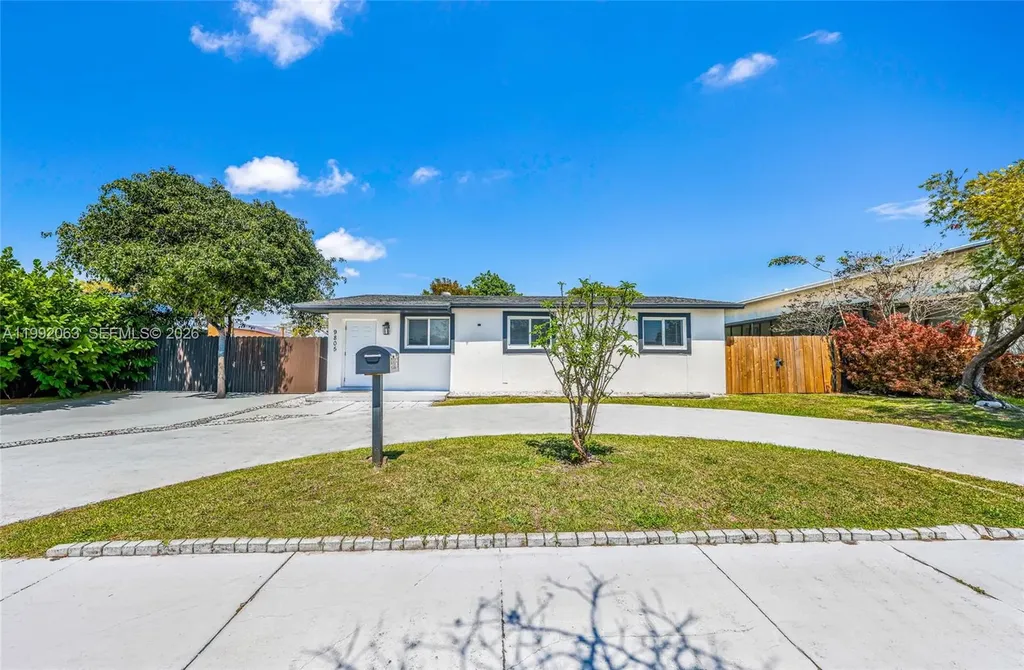 9805 Marlin Road Cutler Bay FL 33157