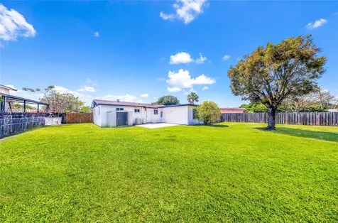 9805 Marlin Road Cutler Bay FL 33157
