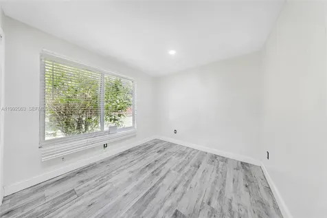 9805 Marlin Road Cutler Bay FL 33157
