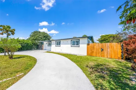 9805 Marlin Road Cutler Bay FL 33157