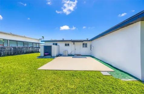 9805 Marlin Road Cutler Bay FL 33157