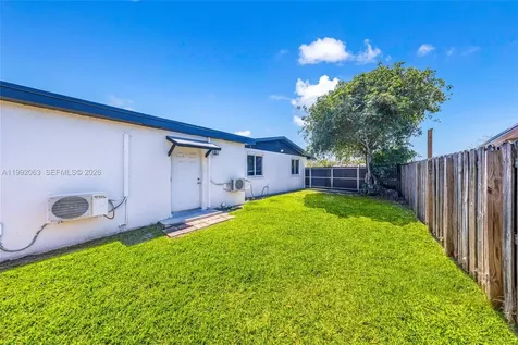 9805 Marlin Road Cutler Bay FL 33157
