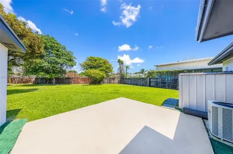 9805 Marlin Road Cutler Bay FL 33157