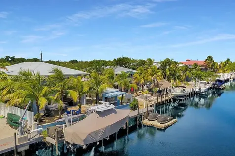 105 2nd Lane Key Largo FL 33037