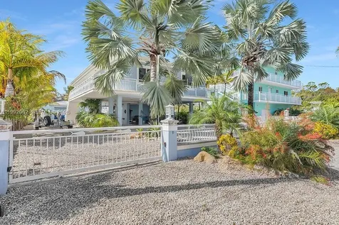105 2nd Lane Key Largo FL 33037
