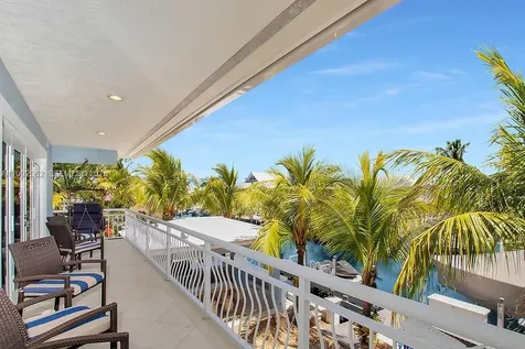 105 2nd Lane Key Largo FL 33037