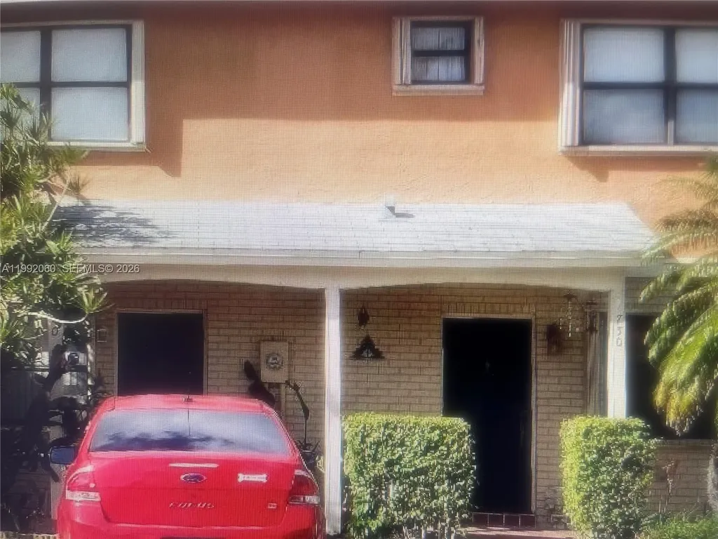 730 NW 106th Terrace Pembroke Pines FL 33026