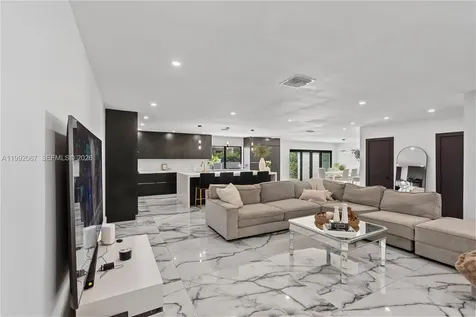 1850 NE 199th Street Miami FL 33179