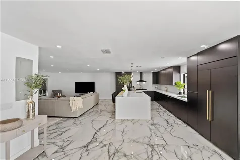 1850 NE 199th Street Miami FL 33179