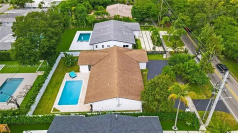 1850 NE 199th Street Miami FL 33179