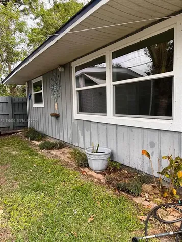 1125 SW 15th Avenue SW Vero Beach FL 32962