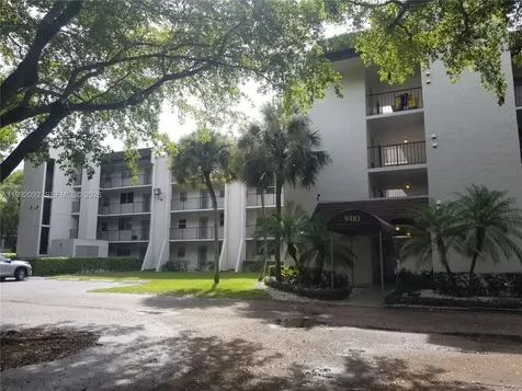 9410 Poinciana Place Davie FL 33324