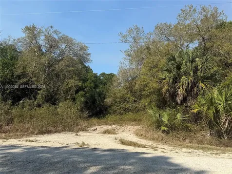 240 S Estribo Street Clewiston FL 33440