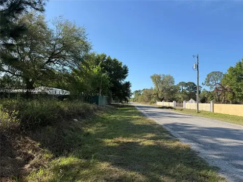 425 S Datil Street Clewiston FL 33440