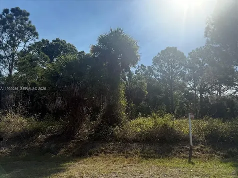 425 S Datil Street Clewiston FL 33440