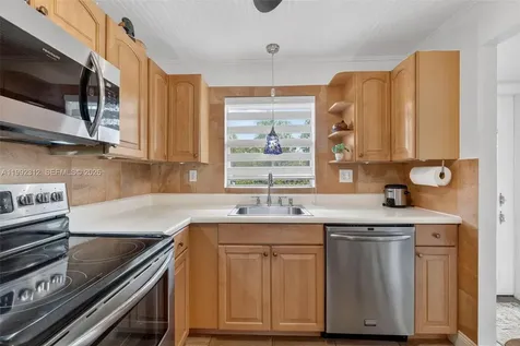 9821 Sunrise Lakes Boulevard Sunrise FL 33322